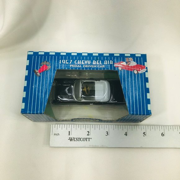 Gearbox 1997 Vintage 1957 Chevy Bel Air Convertible Serial #05370 Pedal Car New - Picture 10 of 11